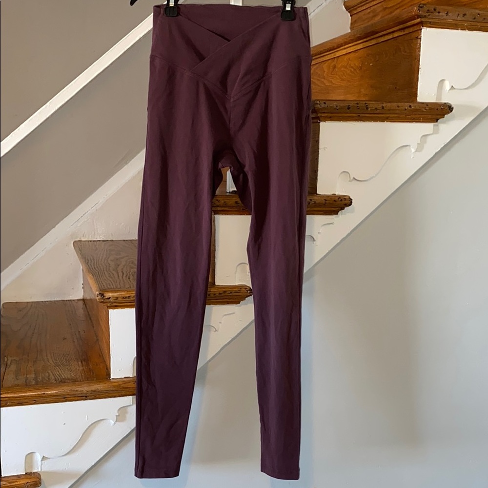 PINK Victoria's Secret Purplel Leggings size small